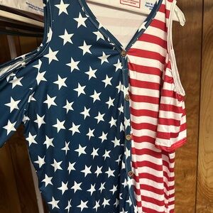 Patriotic Star and Stripe Button-Up Top‎